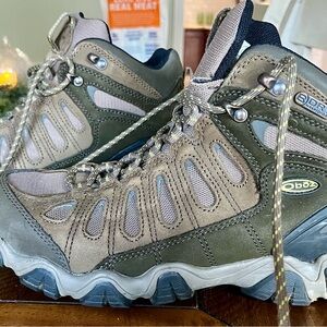 Oboz Hiking Boots - Green and Tan